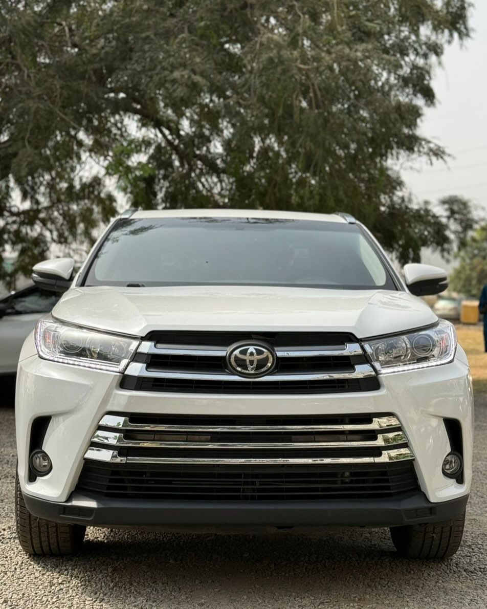 2016 Toyota Highlander: Duty-Cleared Luxury SUV, 35.5M