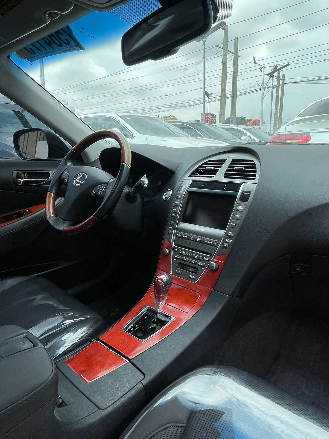 Luxury 2007 Lexus ES350: Loaded & Ready