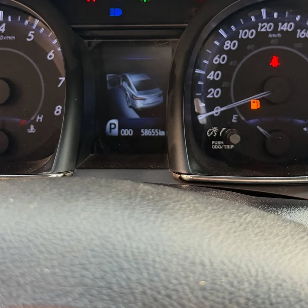 Luxury Low-Mileage 2017 Avalon Limited