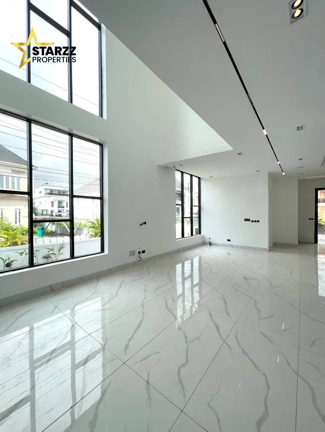 Lekki’s Ultimate 5-Bedroom Estate Oasis with Cinema & Pool