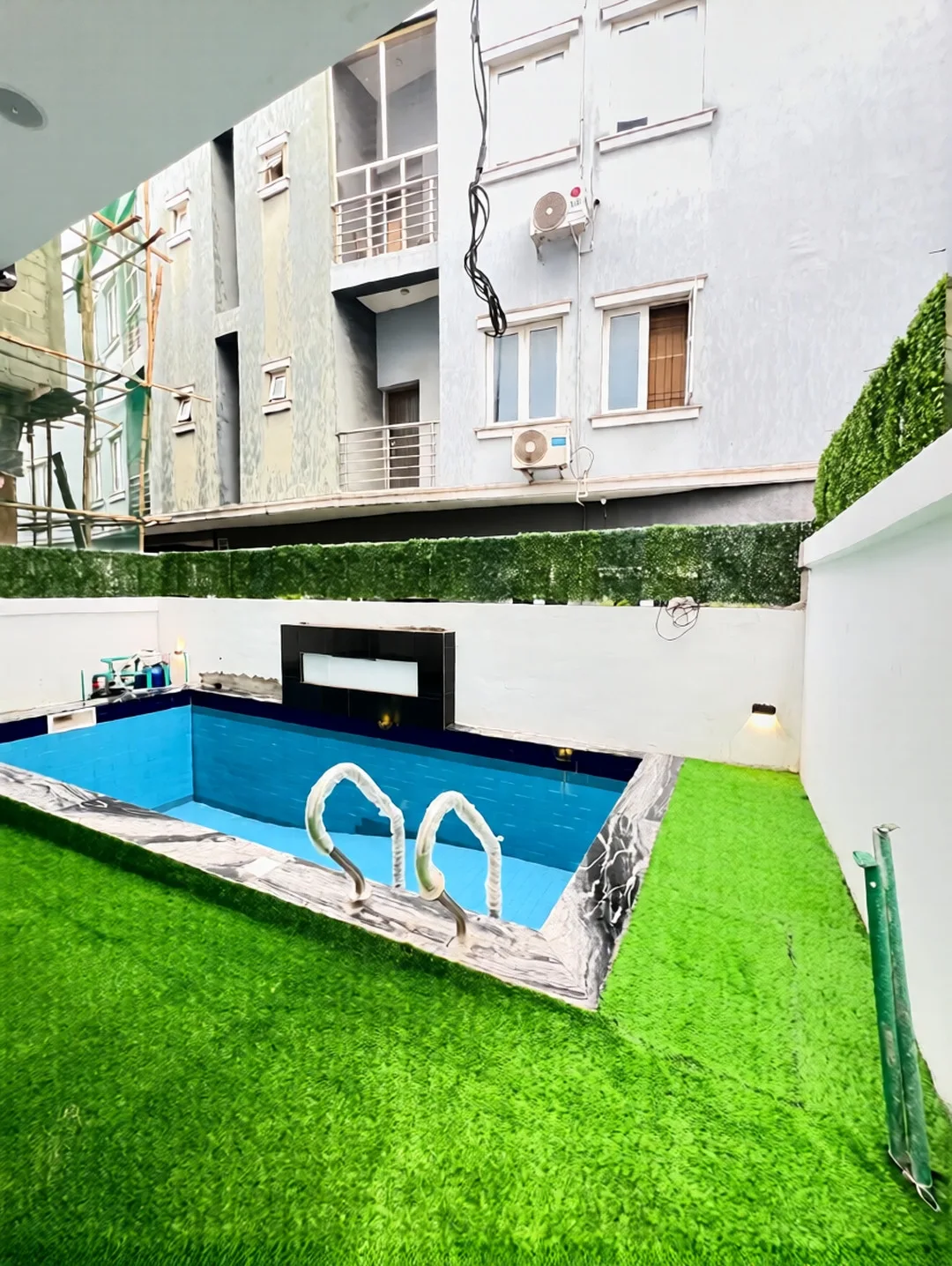 Stunning 5-Bed Duplex with Pool & BQ in Prime Lekki