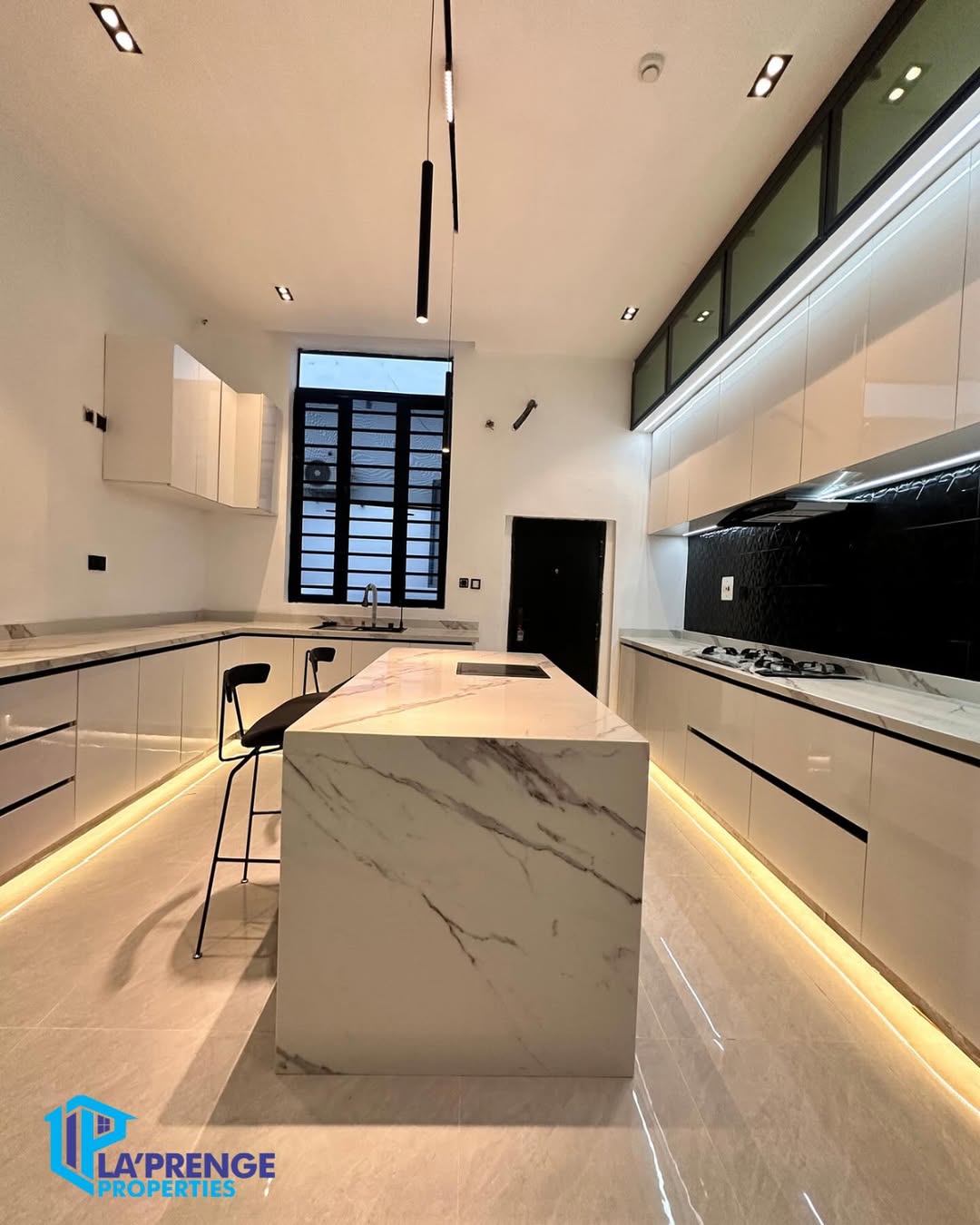 Lekki Luxury Estate with Private Cinema & Rooftop Lounge