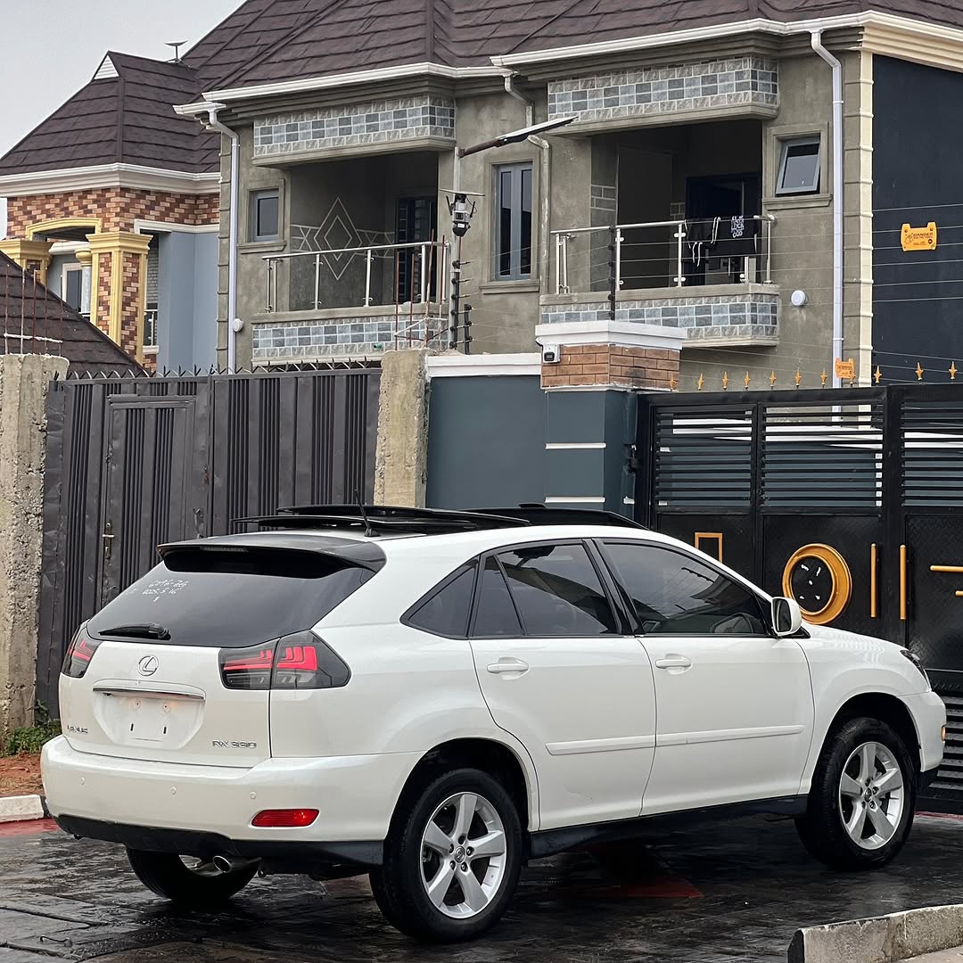 2006 Lexus RX330: Japan-Spec Luxury, Like New