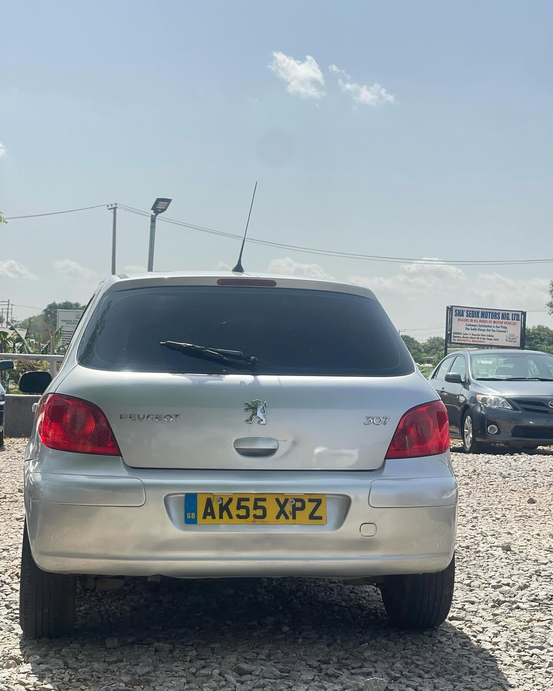 Fuel-Saving Peugeot 307: Style & Comfort, Manual Thrill