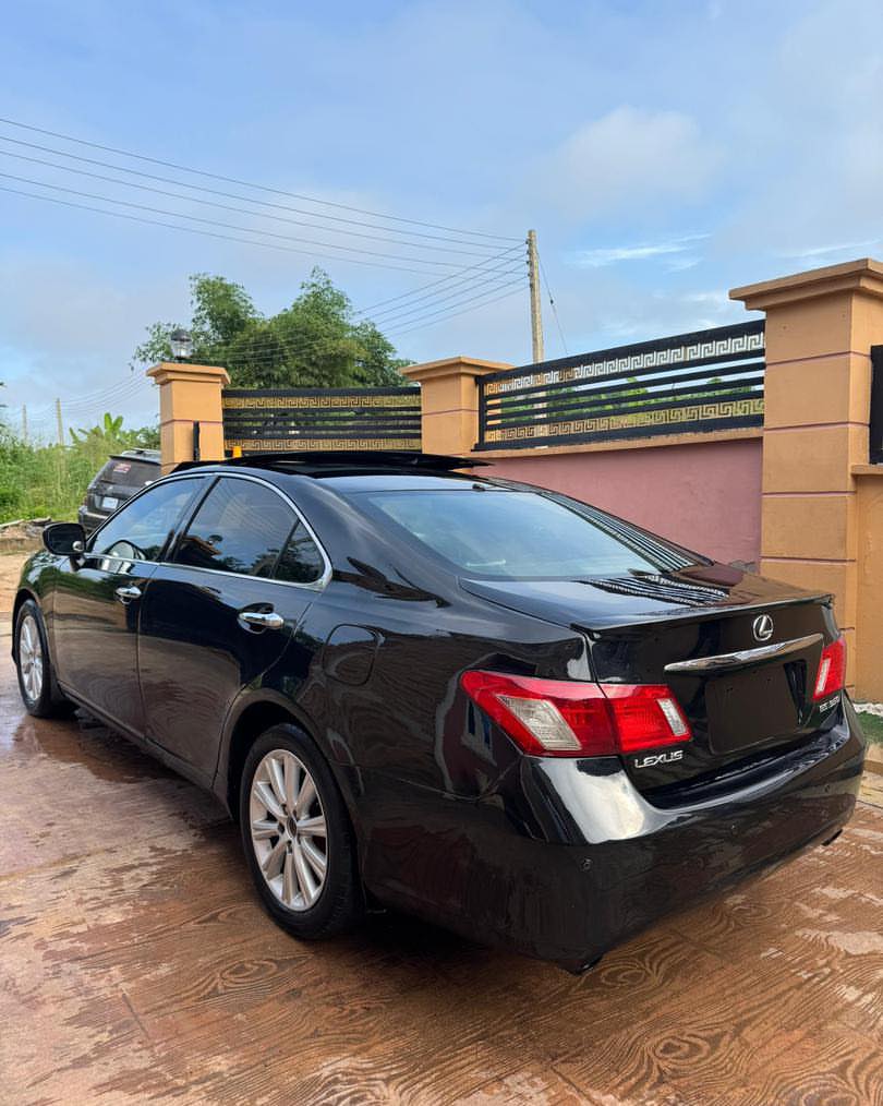 Luxury Lexus ES350: Only ₦9.95M!