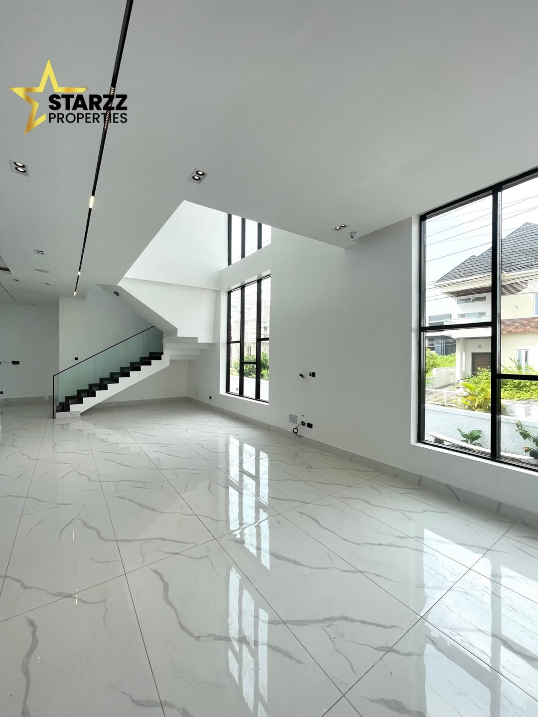 Lekki’s Ultimate 5-Bedroom Estate Oasis with Cinema & Pool