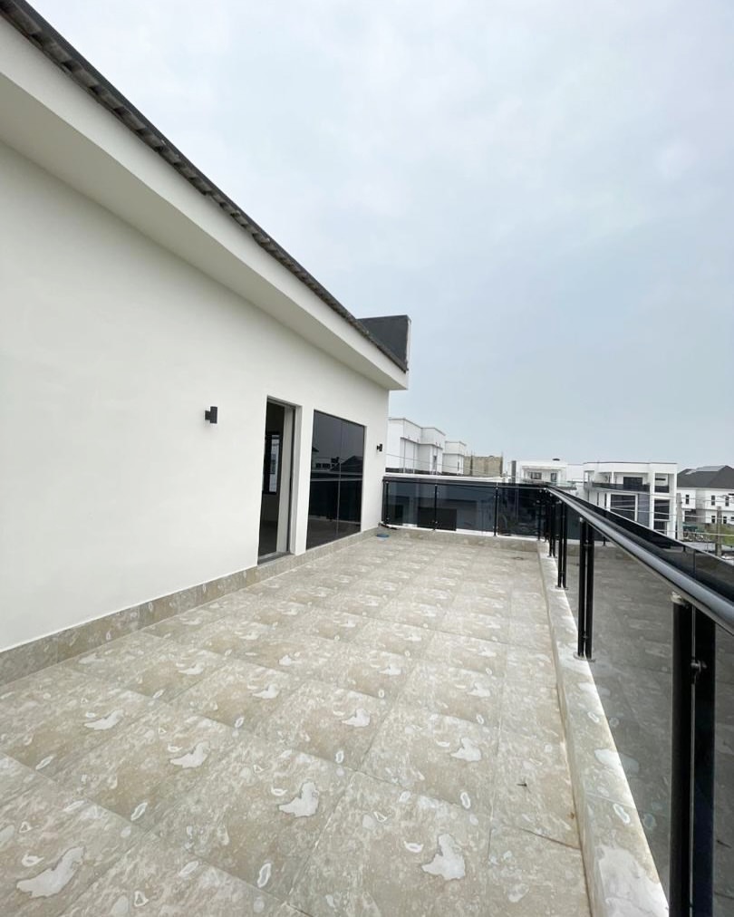 Spacious 5-Bedroom Duplex in Gated Ikota Estate