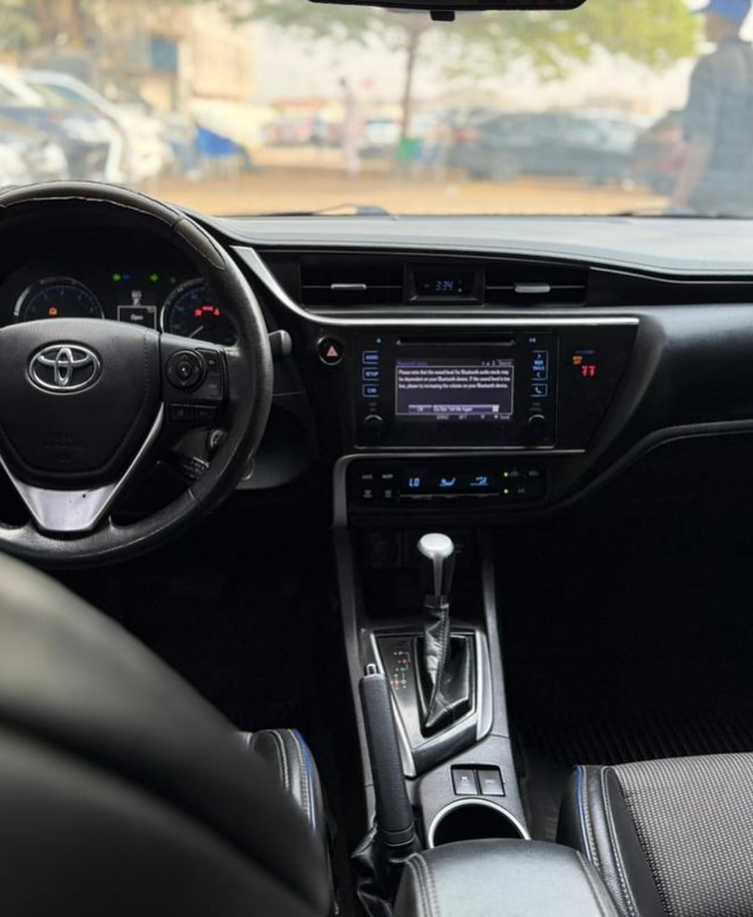 2018 Toyota Corolla SE: Clean, Loaded, Ready to Drive