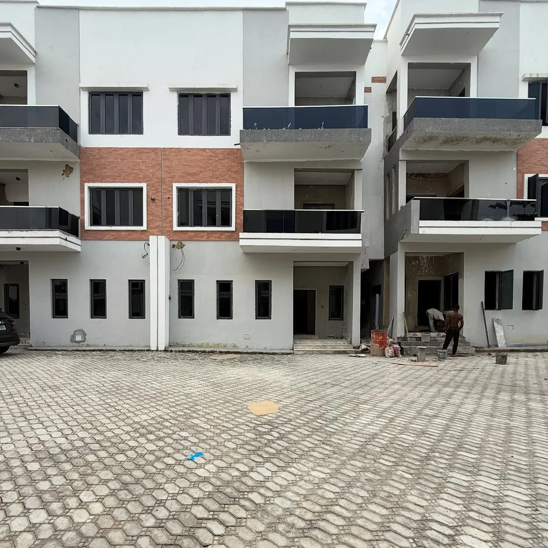 Exquisite 5-Bedroom Terrace Duplex with BQ in Garki