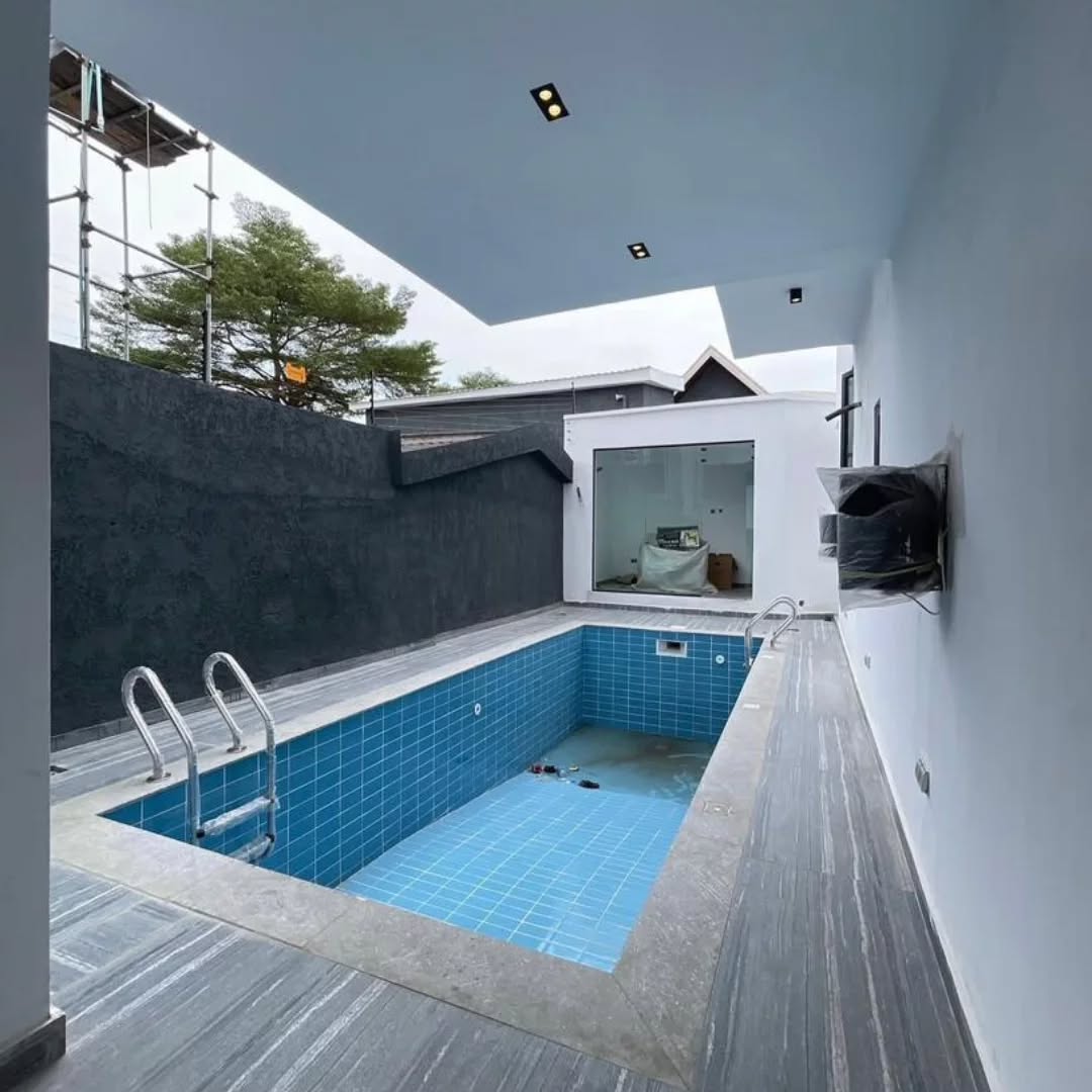 Lekki’s Ultimate 5-Bed Cinema & Pool Paradise