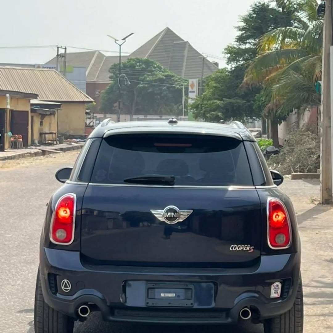 Luxury Mini Cooper: Duty-Paid & Ready!