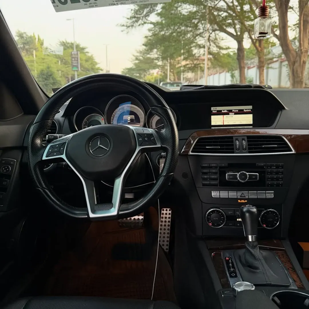 2013 Mercedes C300: Super Clean, Duty-Paid