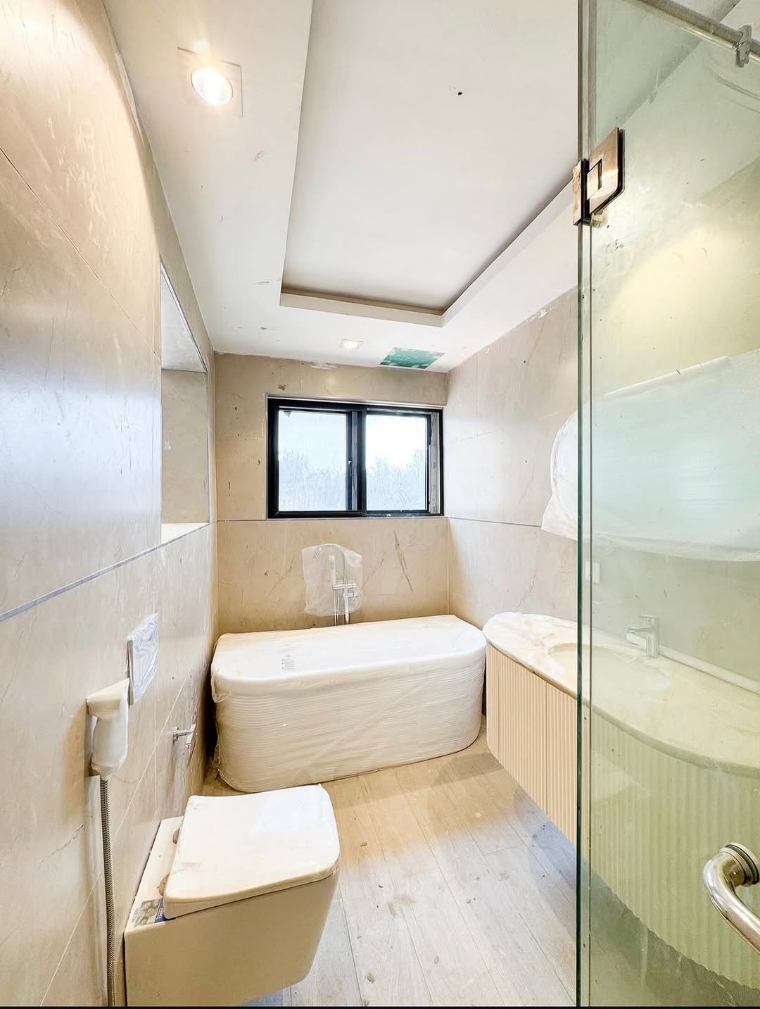 6-Bed Island Oasis with Private Pool & Cinema