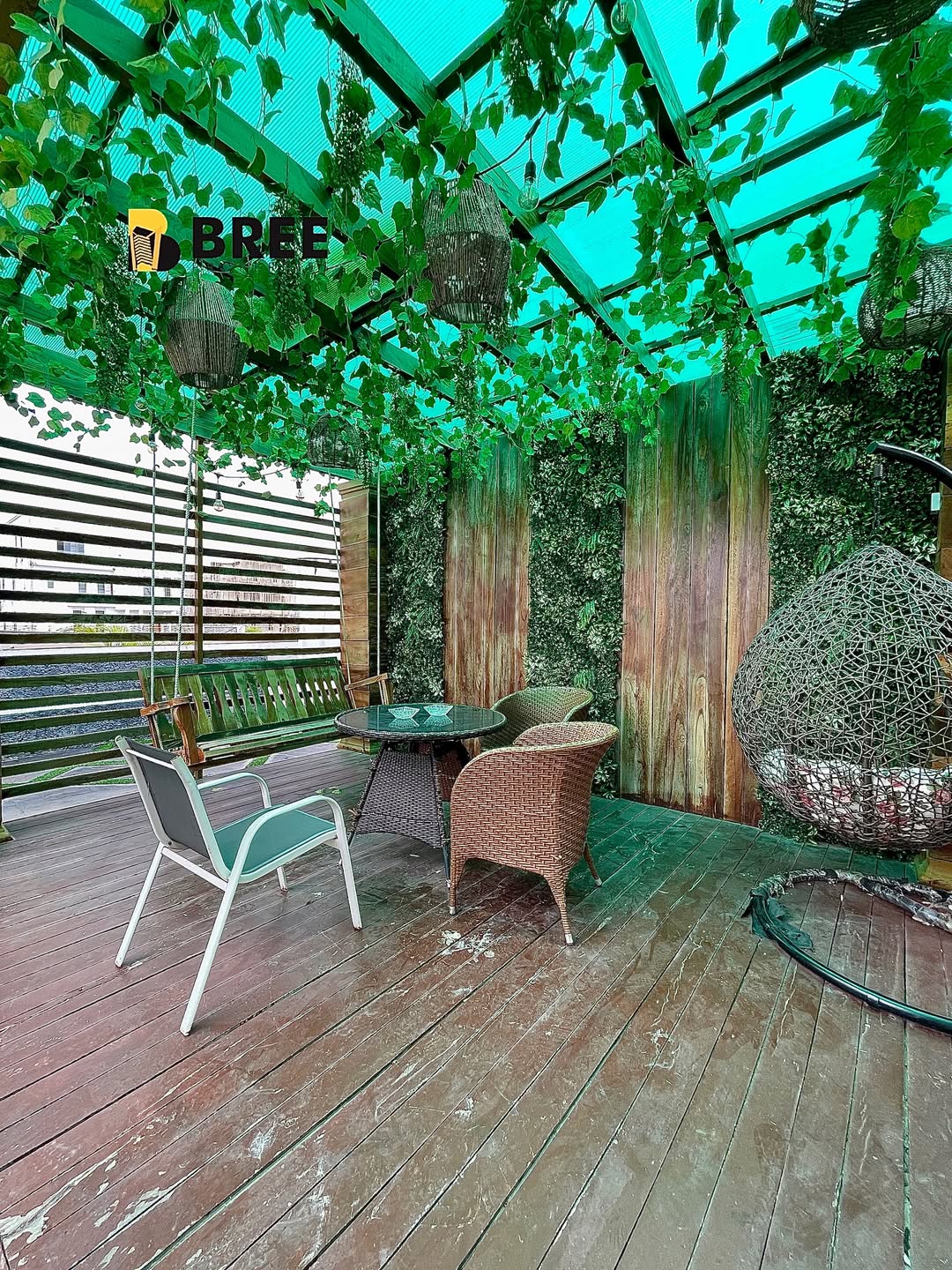 Opulent 5-Bed Haven with Pool & BQ in Osapa