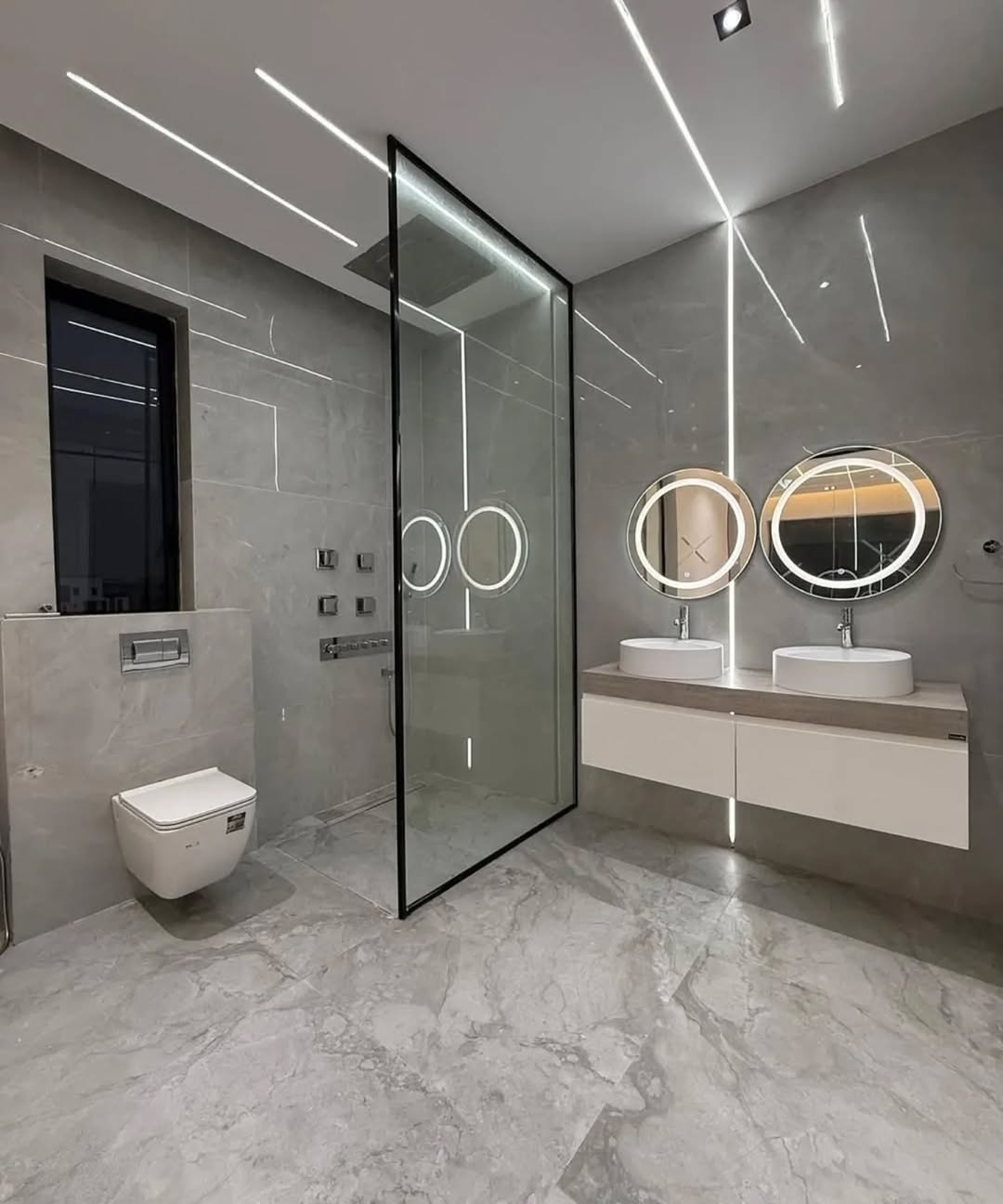 Lekki Luxury: 5-Bed Smart Home with Pool & Cinema