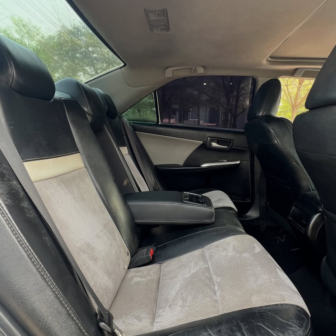 Unbeatable 2013 Camry SE: Luxury & Value in Abuja