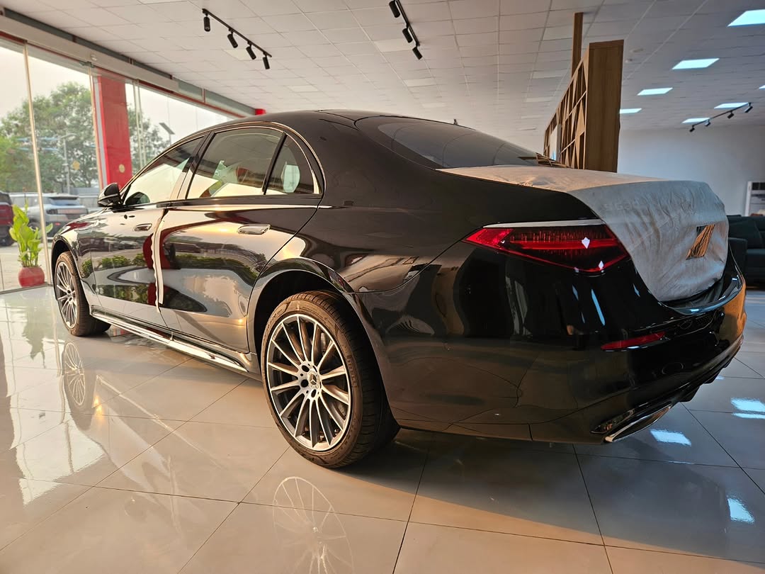 2025 Mercedes S580 VIP Edition: Ultimate Executive Luxury