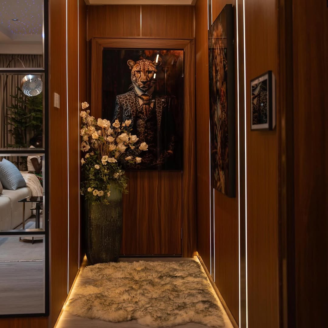 Maitama Oasis: Poolside One-Bedroom with 24/7 Luxury