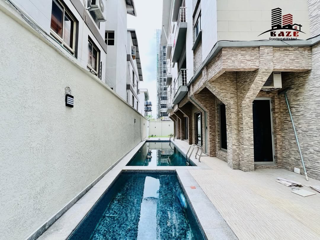 Lekki Luxury: 3BR with Pool, Gym & Office Space