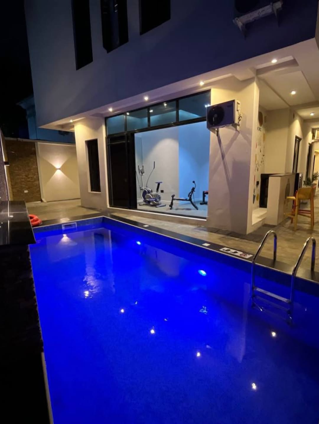Live in Elegance: Alpha’s Open-Plan Haven