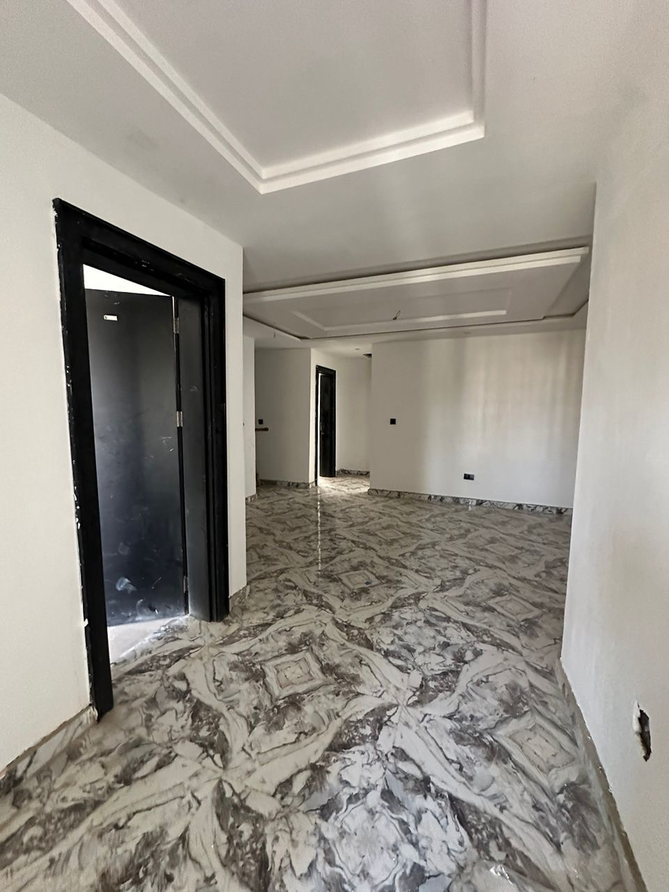 Stunning 3-Bed Duplex in Prime Idu!