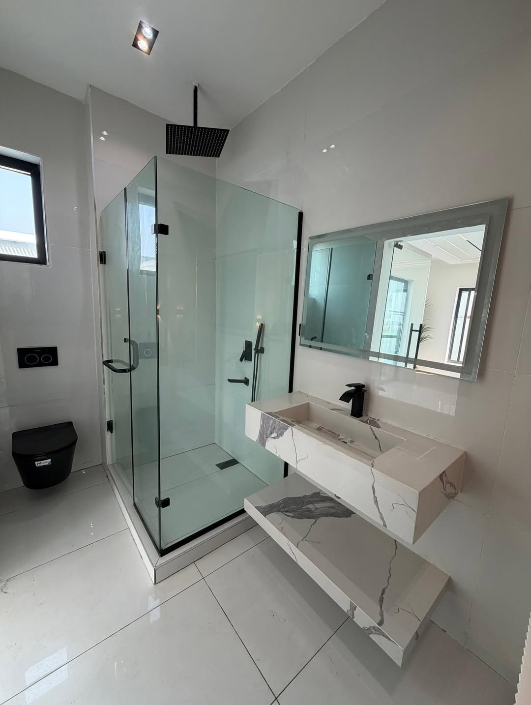 4-Bedroom Haven with Luxury Finishes in Lekki