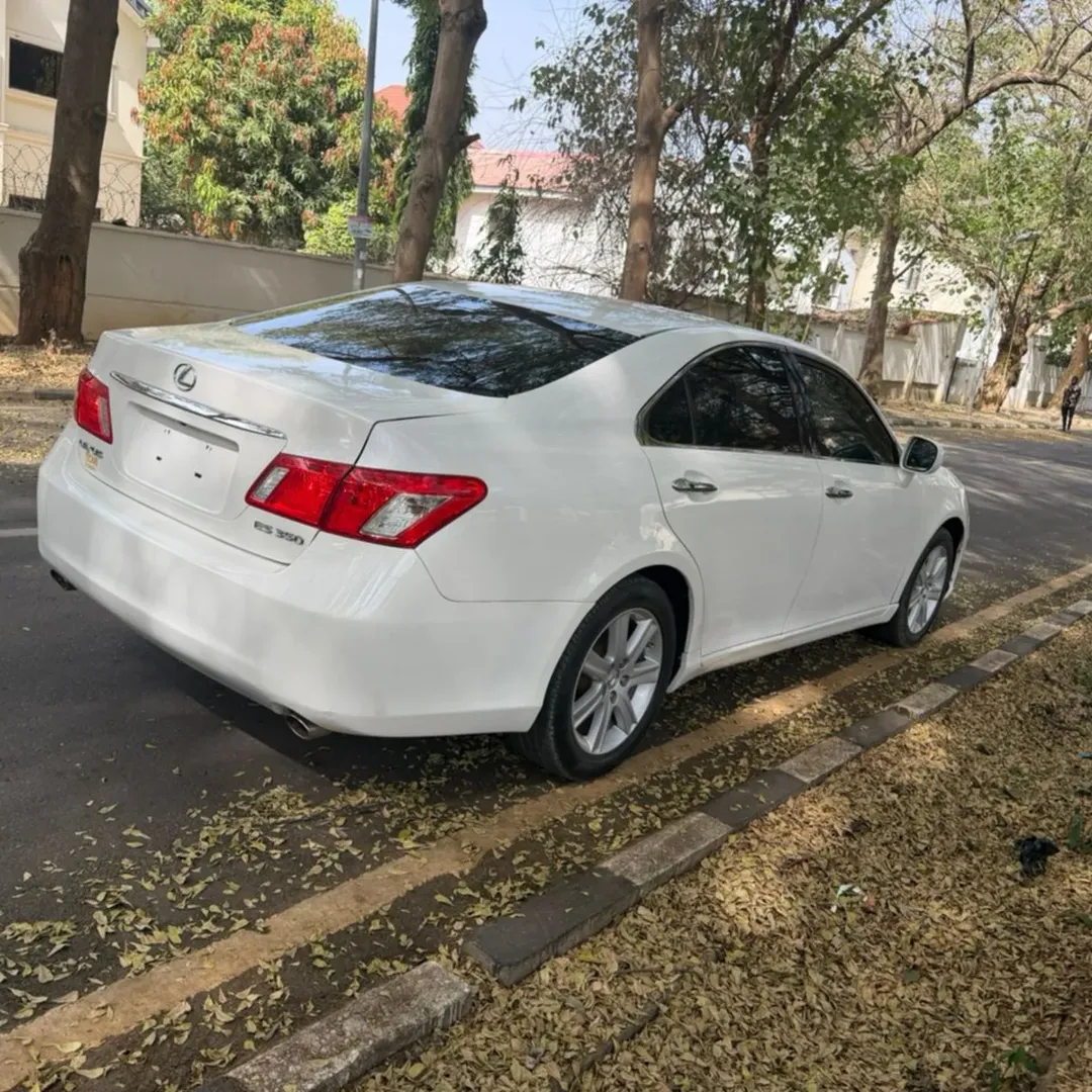 Luxury Lexus ES 350: Abuja’s Premier Deal