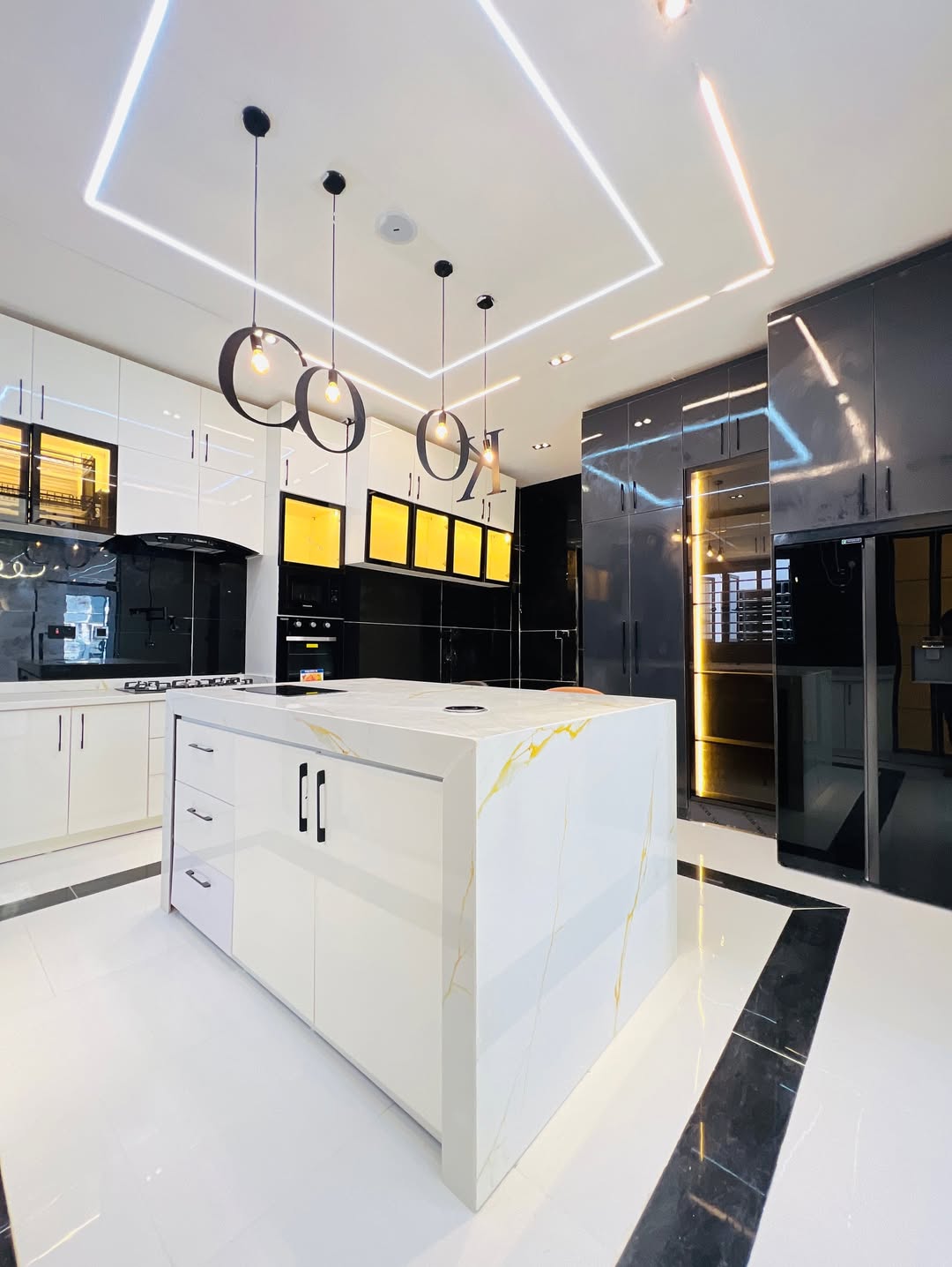 Ultimate 5-Bed Lekki Duplex with Cinema & Rooftop