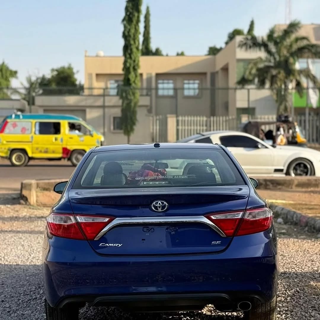 Immaculate 2016 Camry: Luxury for 16M