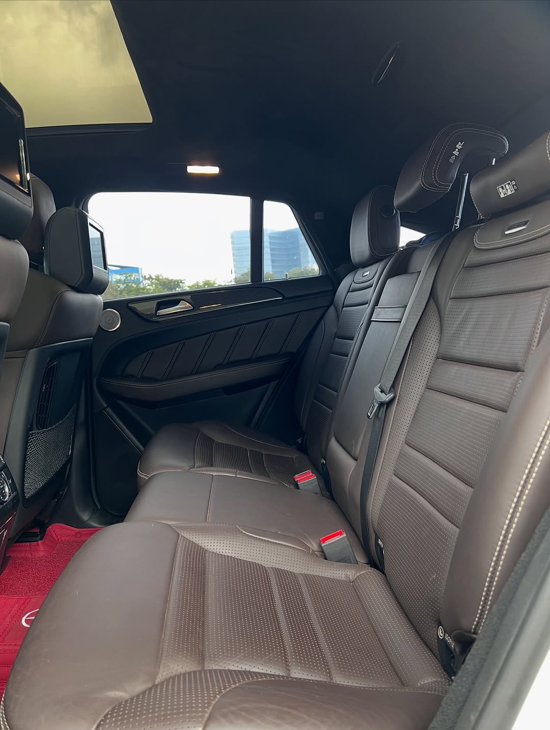 Unleash Power & Luxury: 2017 GLE 63s AMG