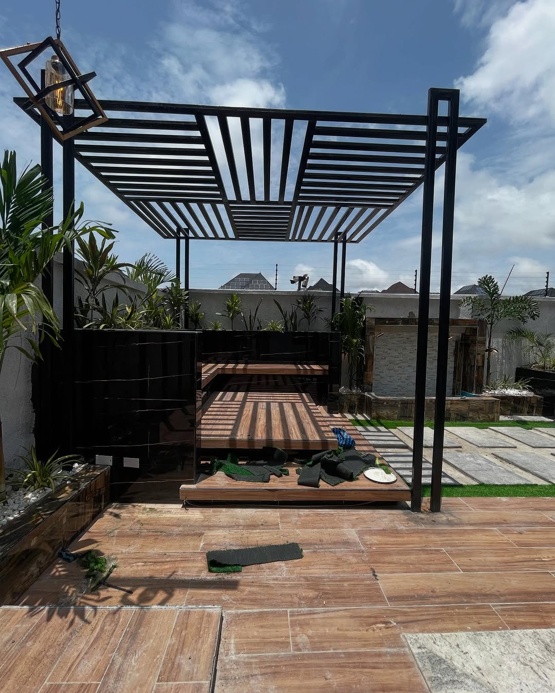 Serene Chevron Estate Gem: 6BR Duplex with Cinema & Pool