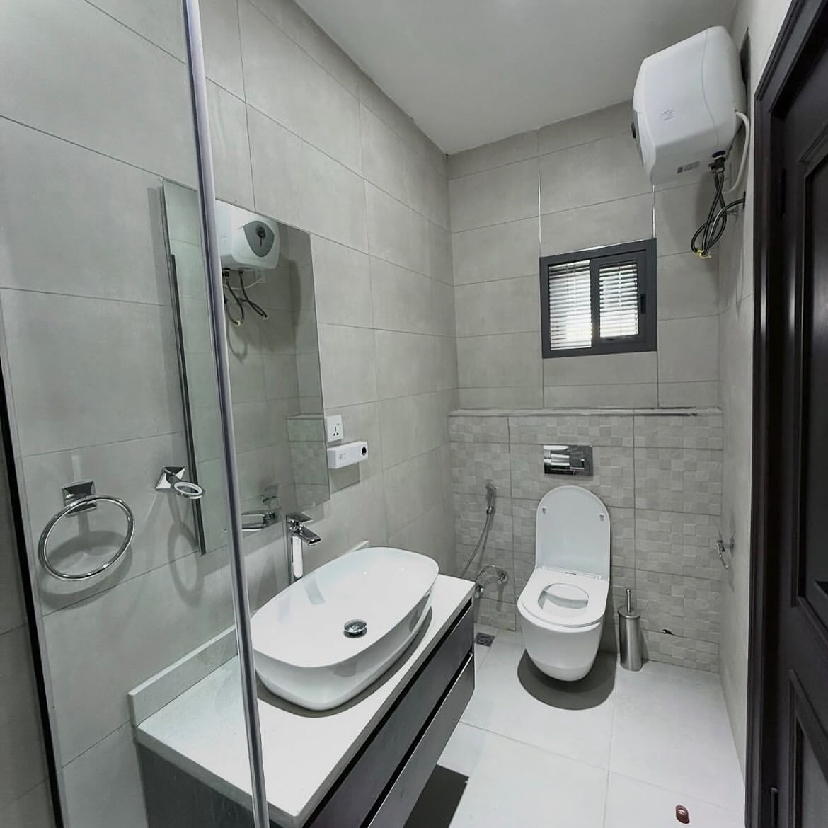 Jabi Oasis: 3BR with Pool, Gym & 24/7 Luxury