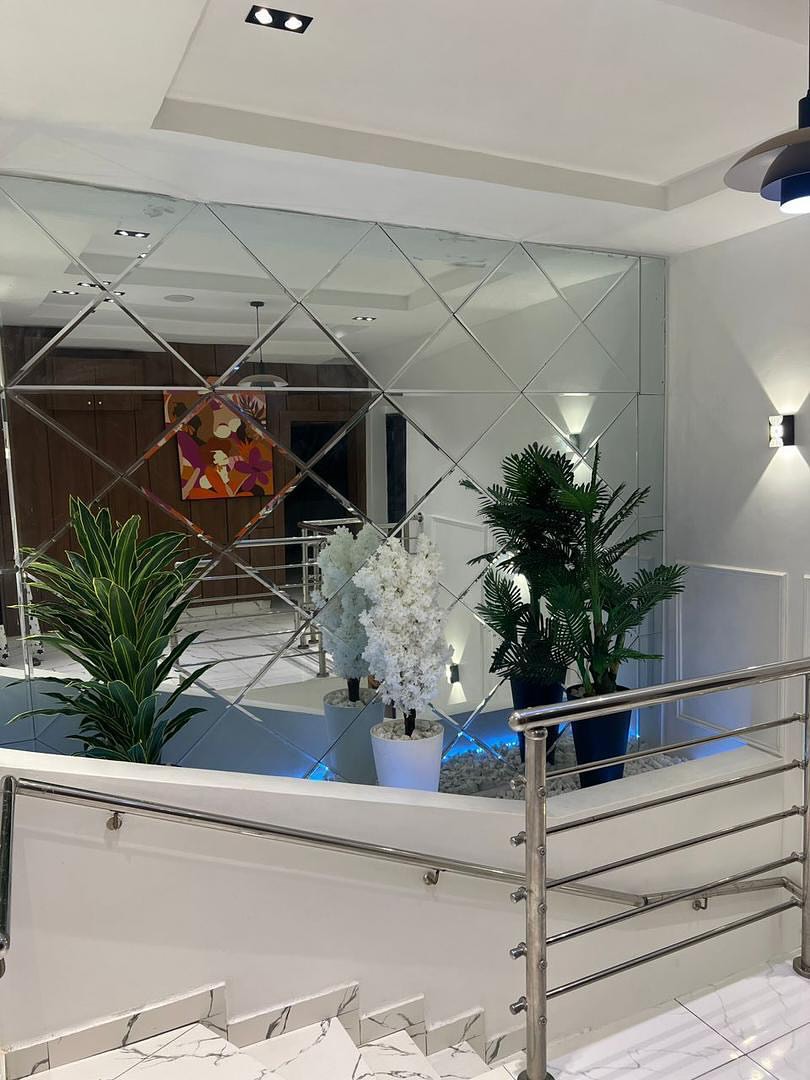 Spacious Mabushi Oasis: 4-Bed Haven with Table Tennis