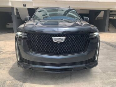 Luxury 2021 Escalade: Immaculate & Ready in Lekki