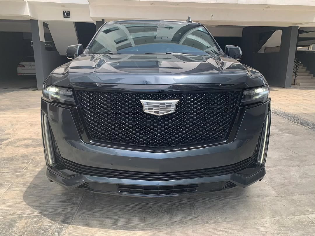 Luxury 2021 Escalade: Immaculate & Ready in Lekki