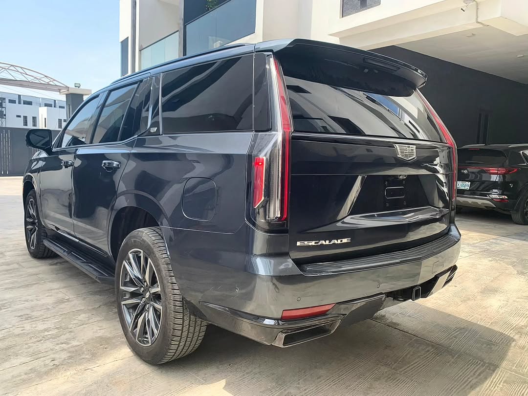 Luxury 2021 Escalade: Immaculate & Ready in Lekki
