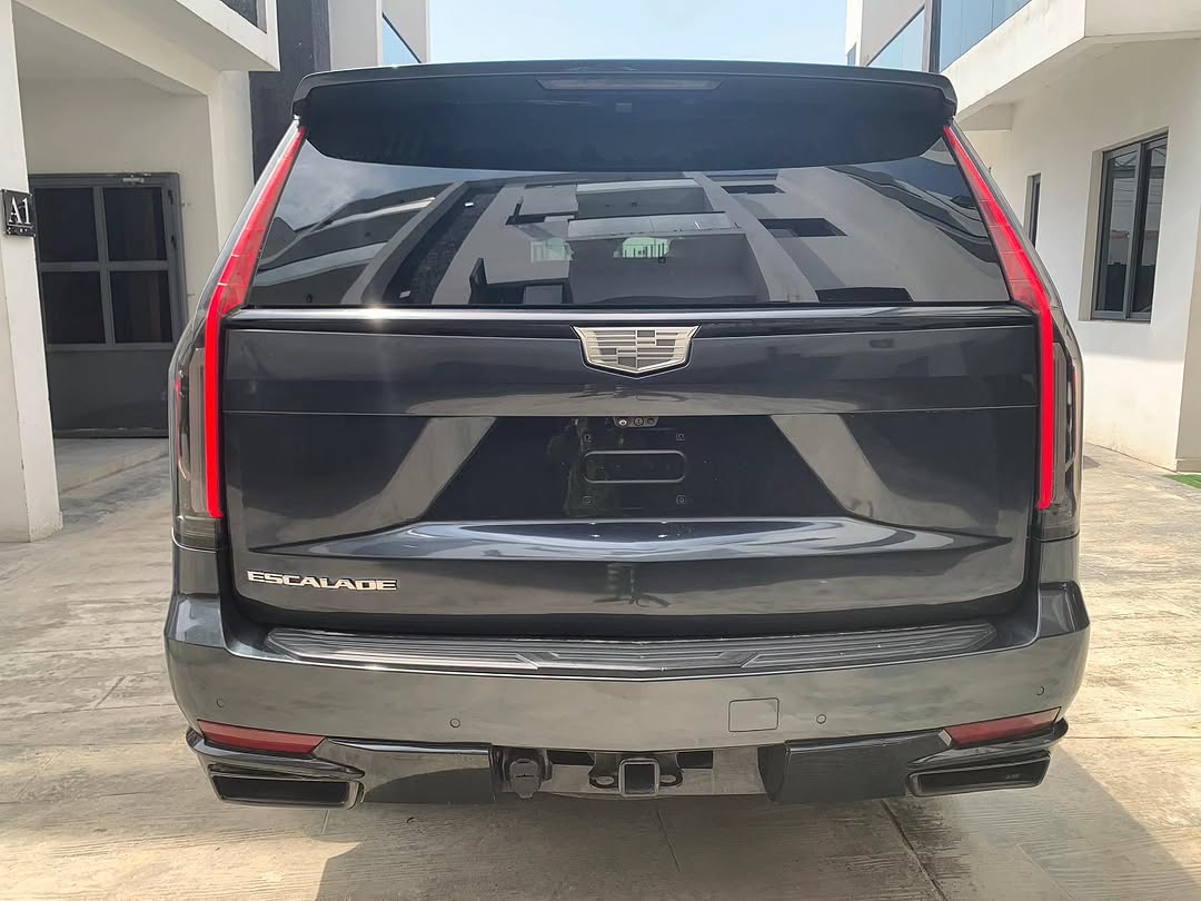 Luxury 2021 Escalade: Immaculate & Ready in Lekki