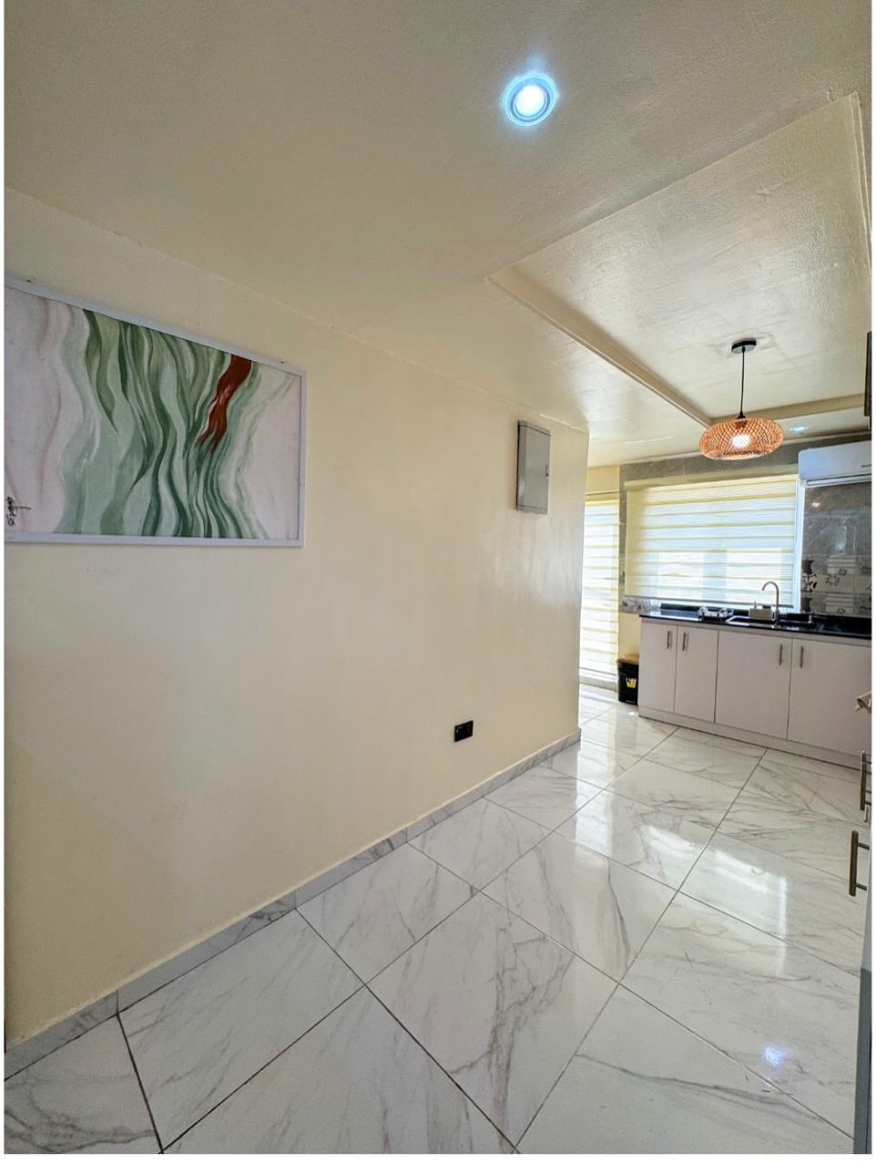 Lekki Penthouse: 2 Balconies, Chef & Smart Luxury