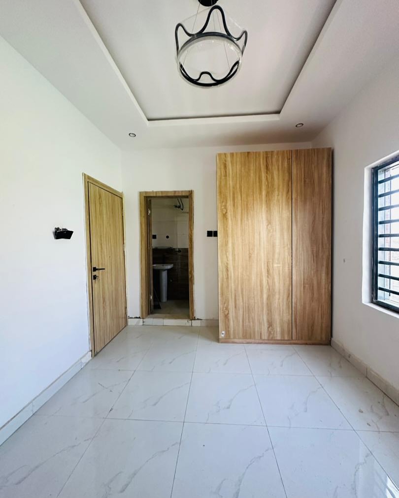 Luxury 4-Bed Semi-Detached Duplex in Magodo GRA