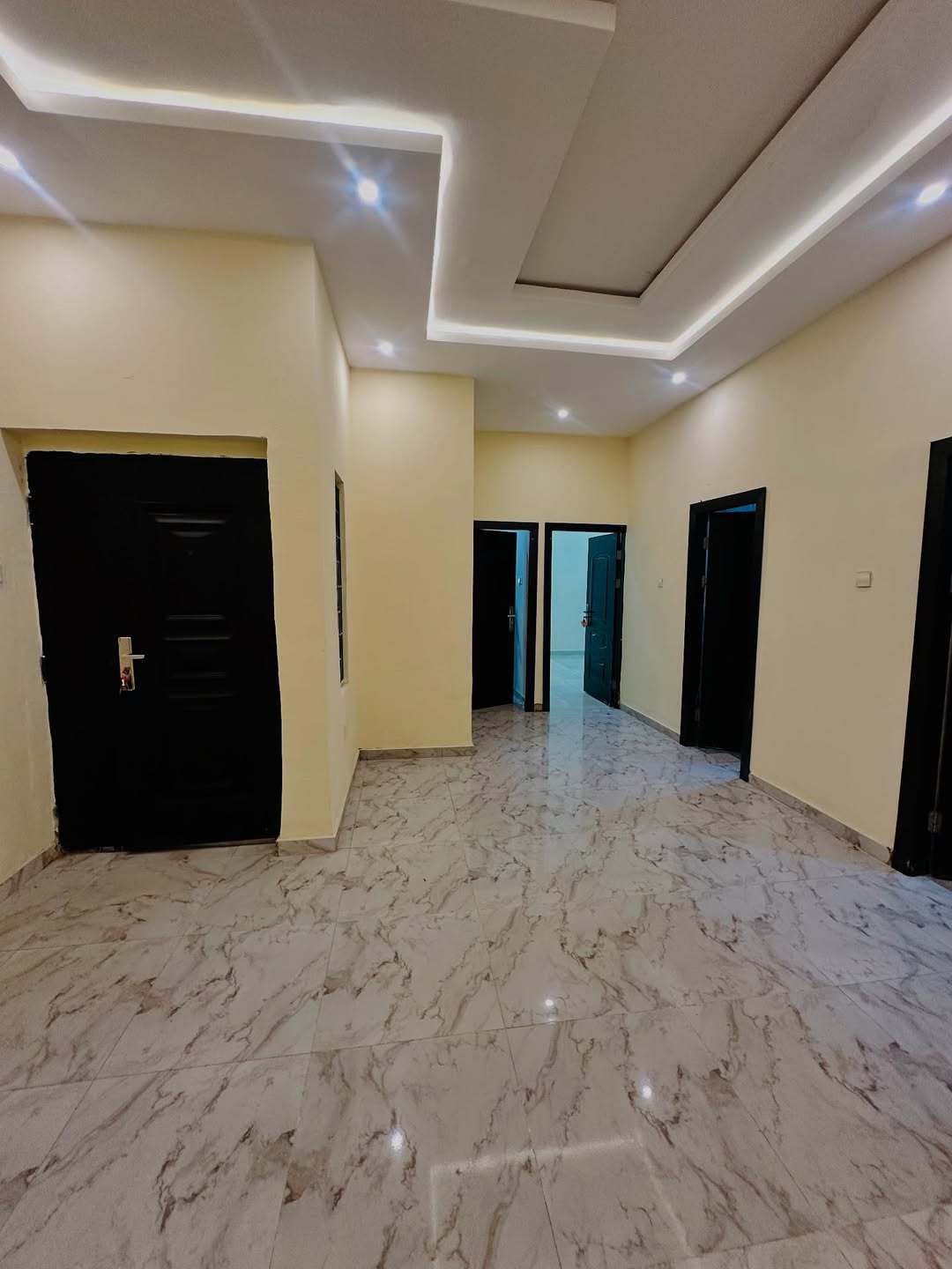 Luxury 2-Bed Ensuite in Lekki Phase One
