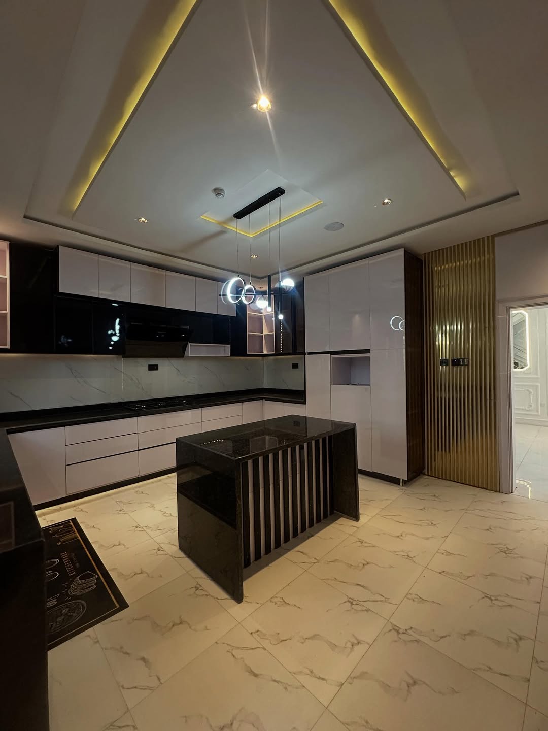 Luxury 5-Bed Duplex with Pool & Smart Home in Kado