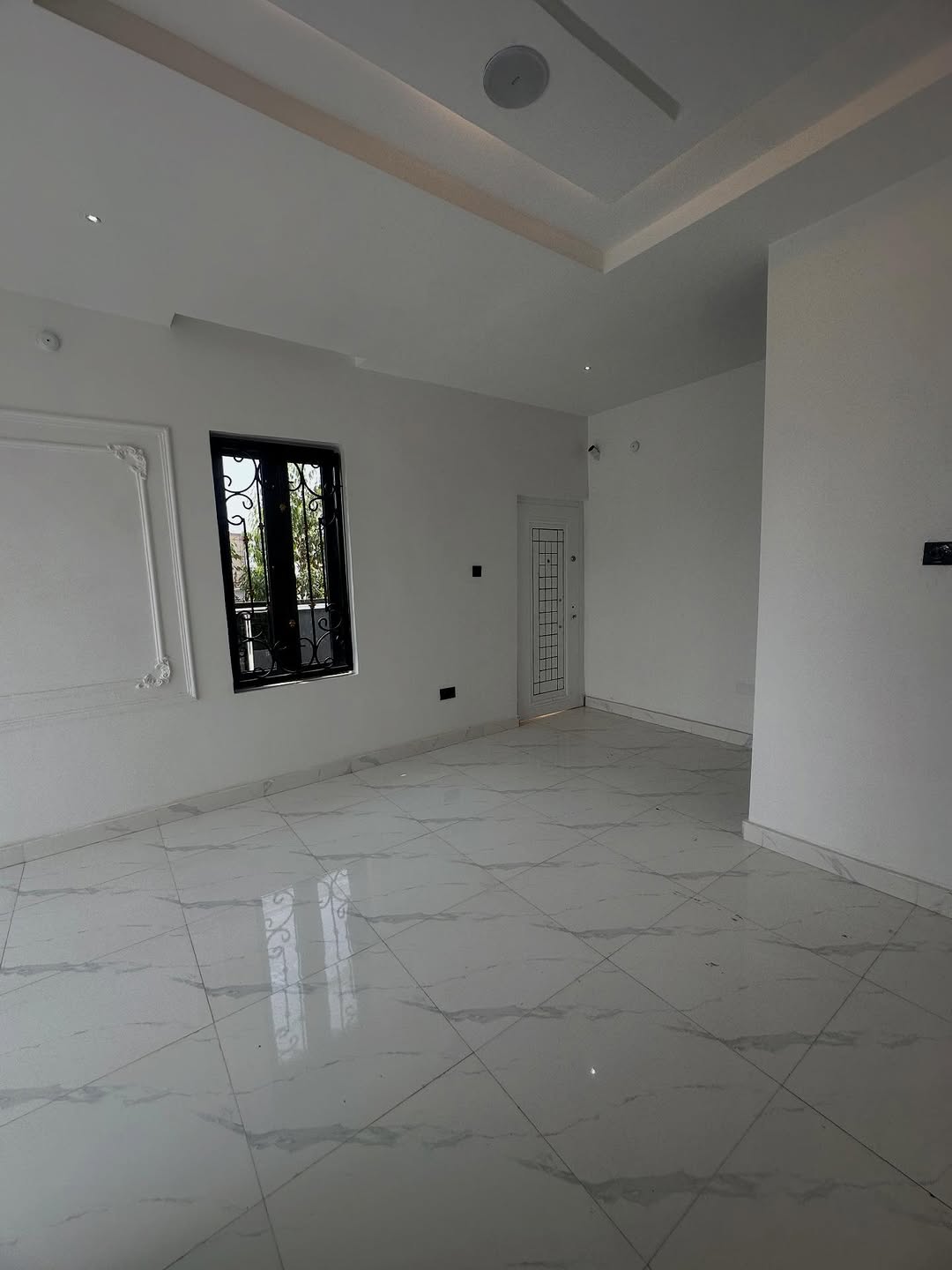 Luxury 5-Bed Duplex with Pool & Smart Home in Kado