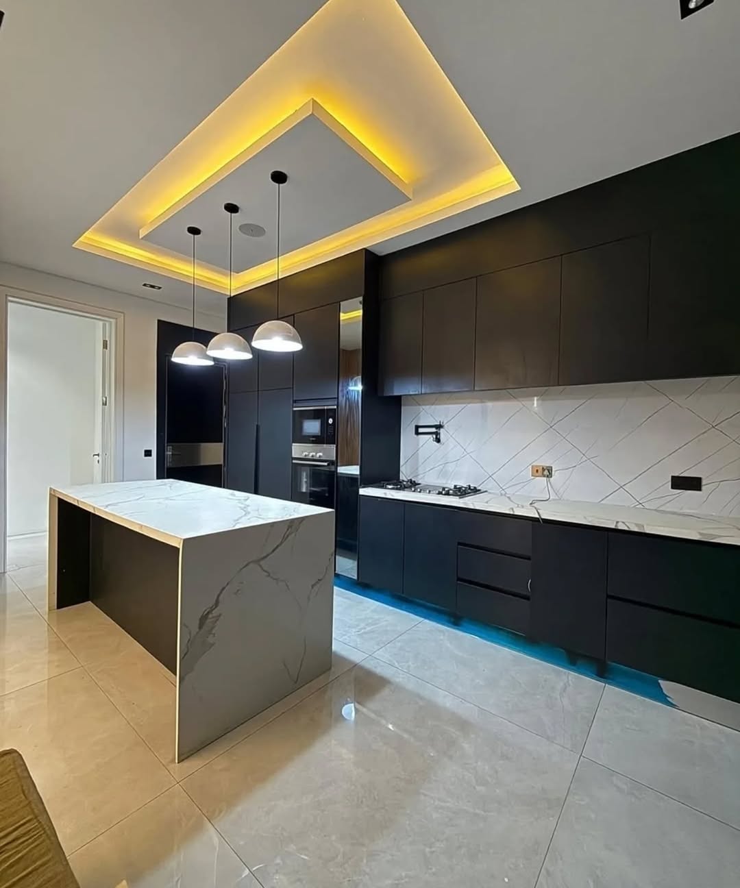 Lekki Luxury: 5-Bed Smart Home with Pool & Cinema