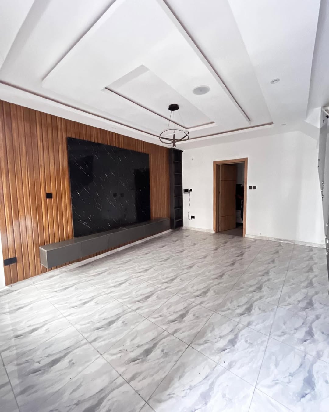 Luxury 3-Bed Detached Home in Secured Ikota Estate