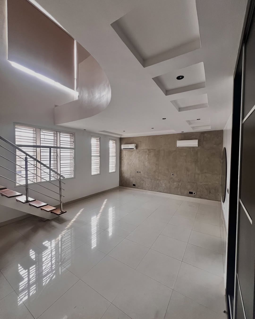 Luxury 5-Bed Ikate Estate Home with BQ & 24/7 Power