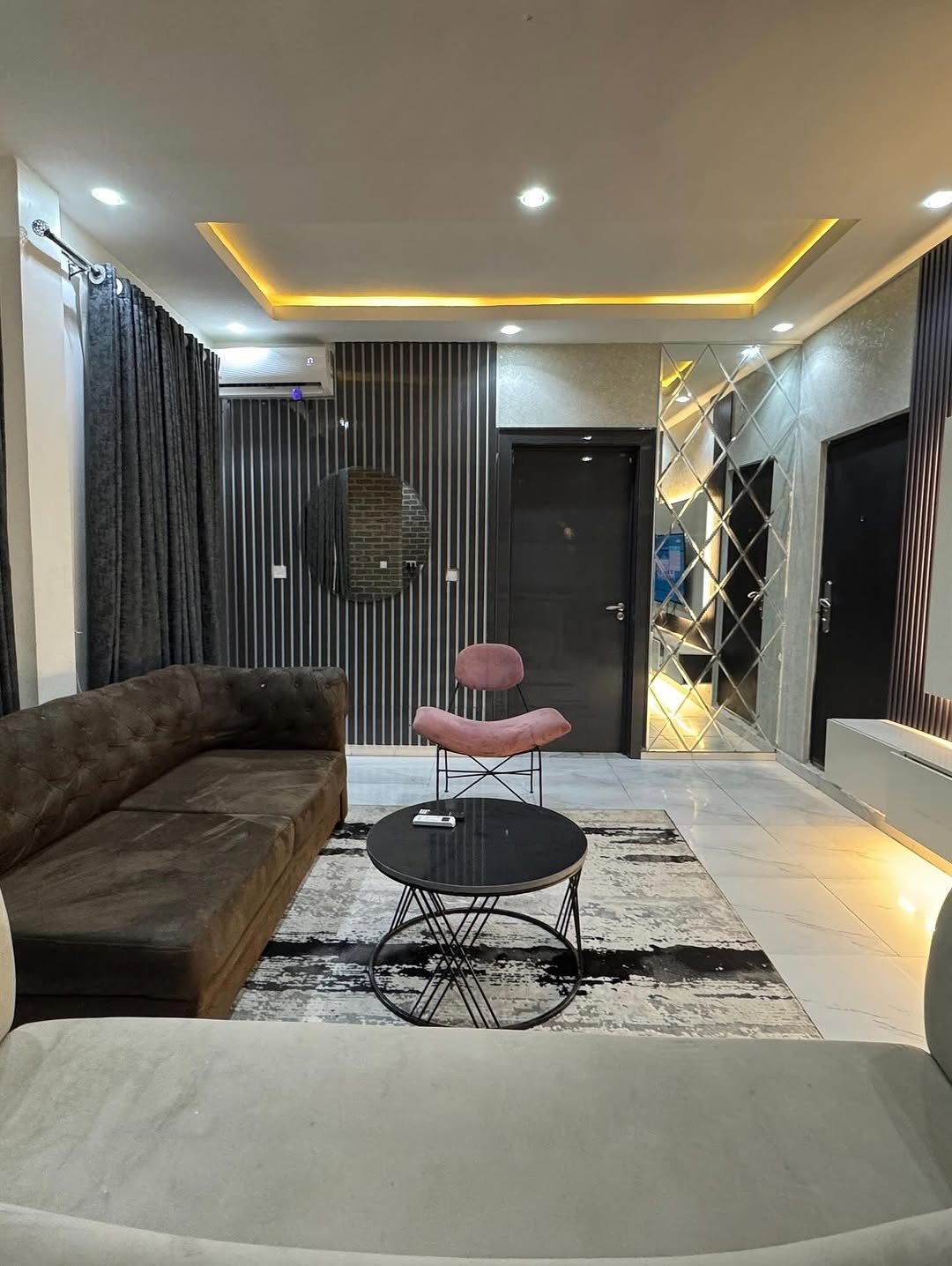 Luxury One-Bedroom Shortlet in Lekki Phase 1