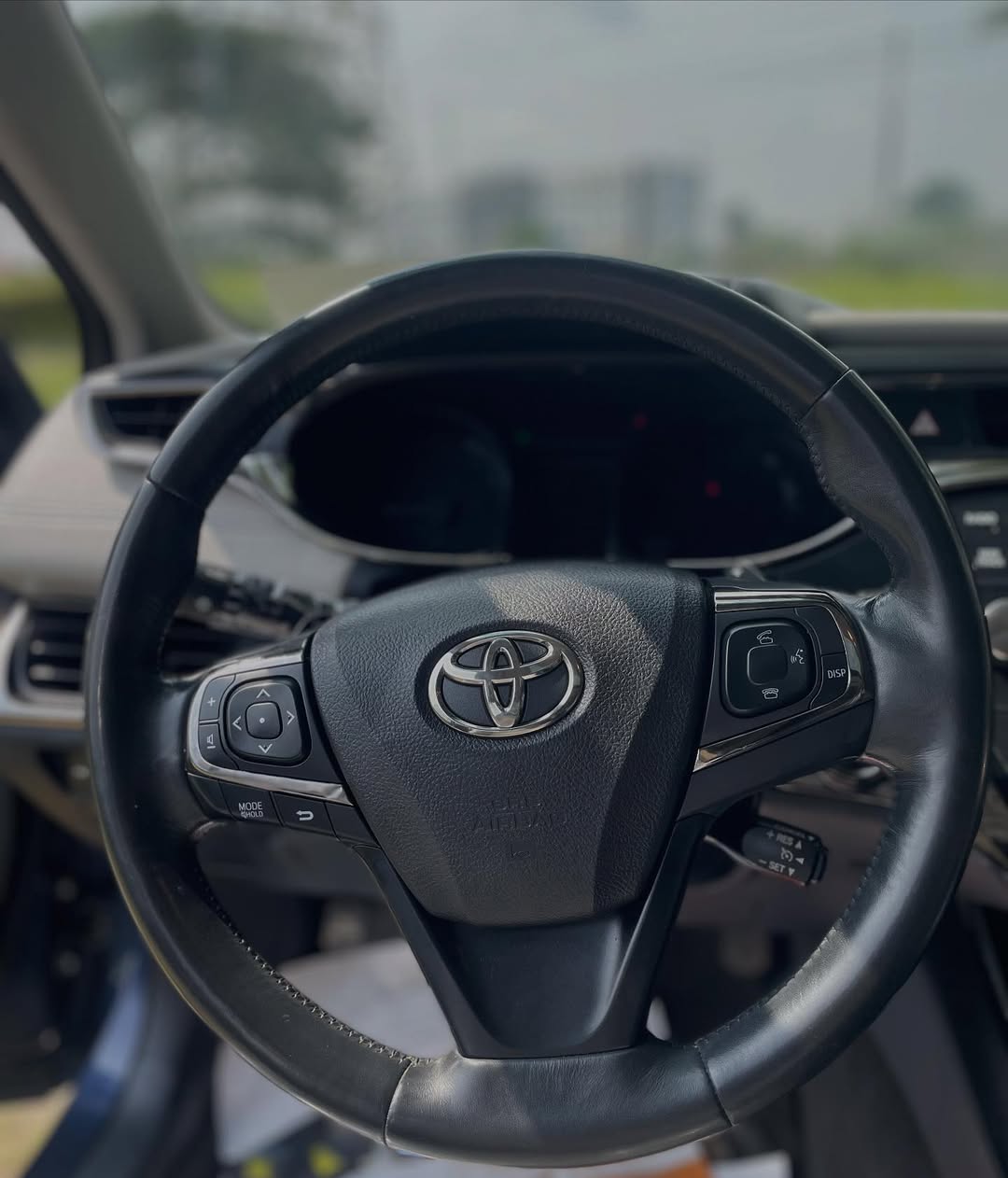 2014 Toyota Avalon Limited: Sunroof & Luxury Features