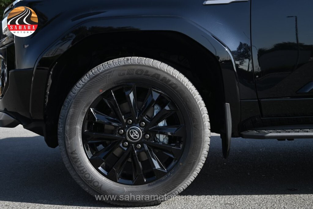 Luxury Prado: 7-Seat Turbo Power & Panoramic Moonroof