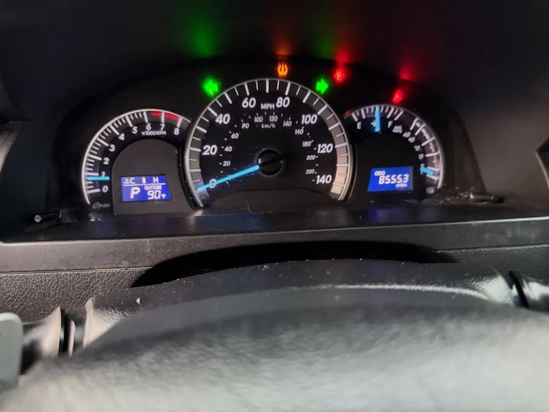 Sporty 2014 Camry SE: Unbeatable Toyota Durability Meets Thrills