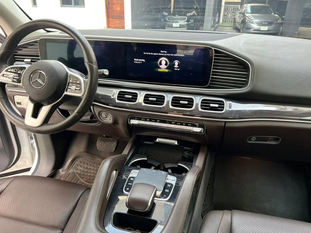Luxury 2020 Mercedes GLE350: Immaculate & Ready
